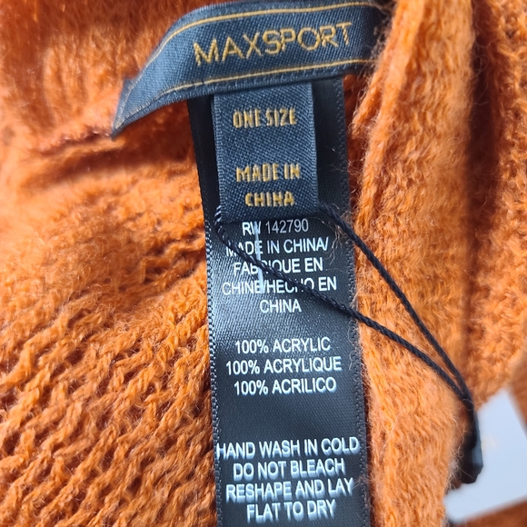 NWT - MAX SPORT RUFFLED PONCHO - Picture 4 of 10